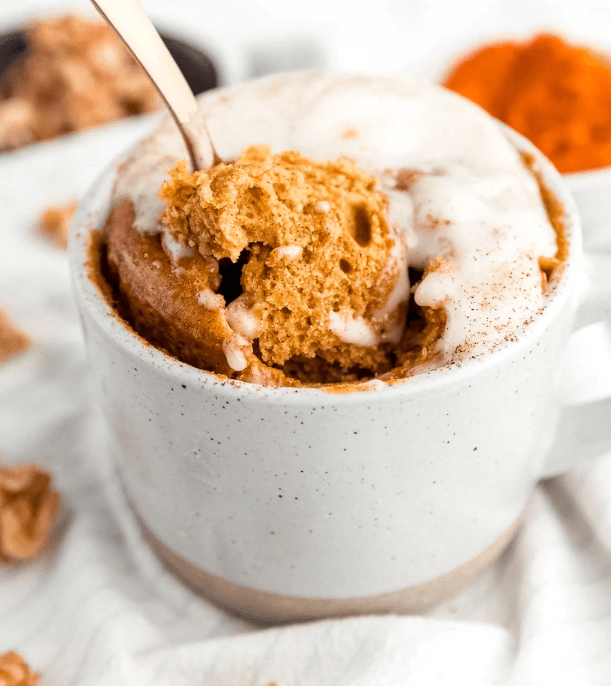 Vegan pumpkin mug cake