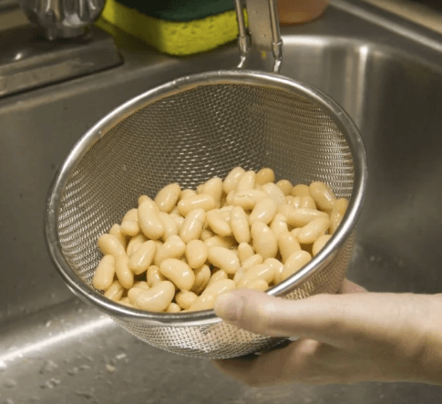 What happens if you don't rinse canned black beans