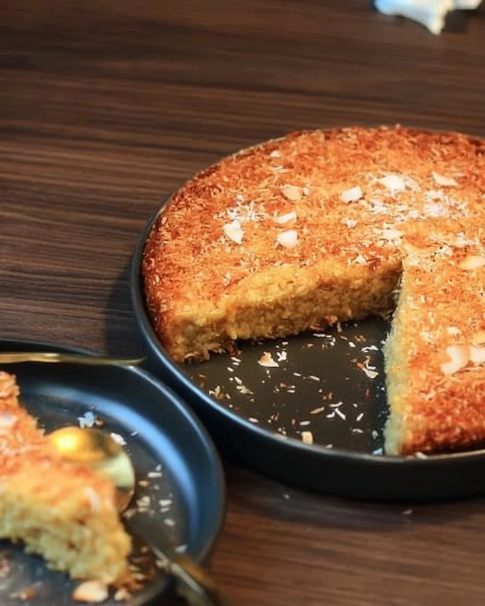 Tarte à la noix de coco moelleux, un délicieux dessert sucré.