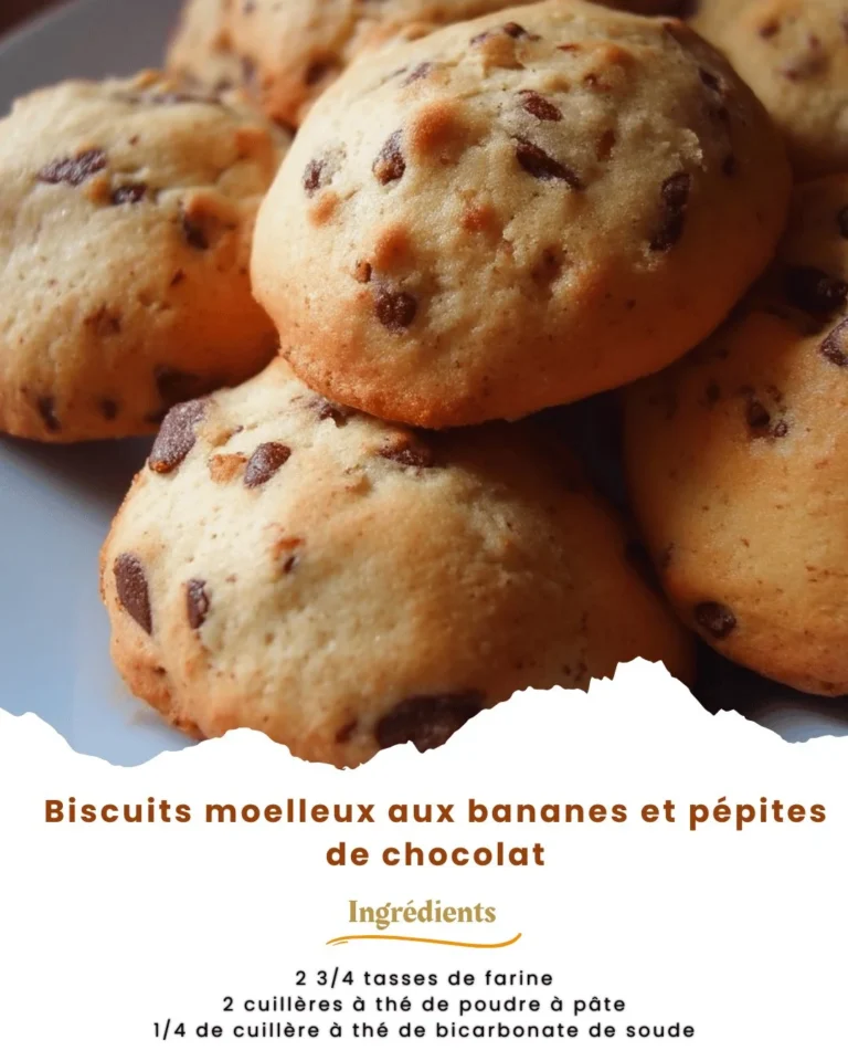 Biscuits moelleux aux bananes et pépites de chocolat fraîchement cuits