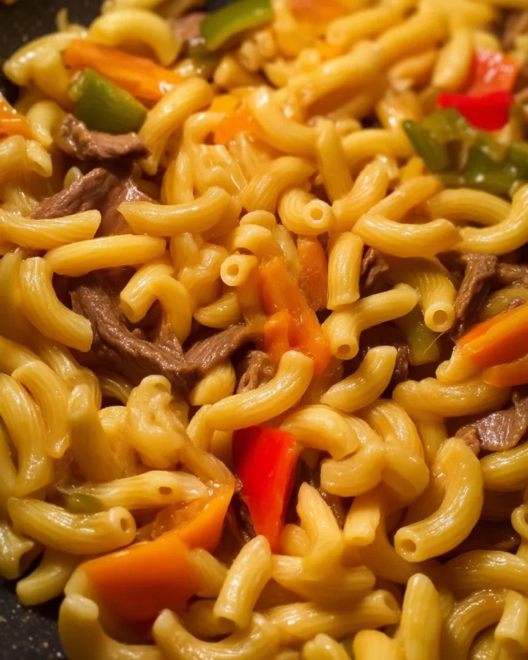 Assiette de Macaronis chinois de luxe, mets délicat et savoureux