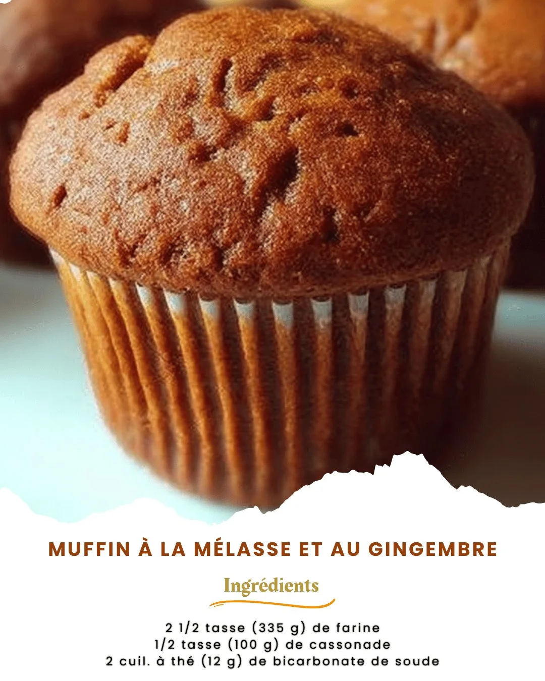 Muffins moelleux à la mélasse et au gingembre fraîchement cuits