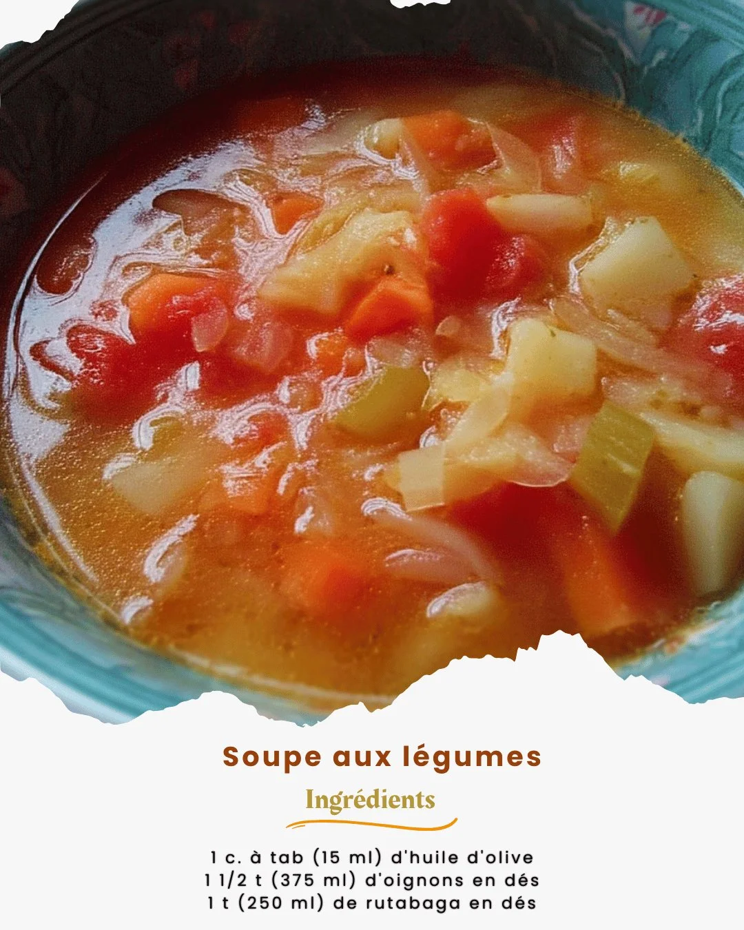 Soupe aux légumes fraîchement préparée, pleine de saveurs et ingrédients sains.