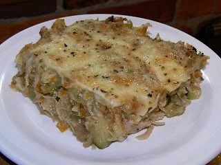 Poulet à la Farce et aux Légumes prêt à être servi